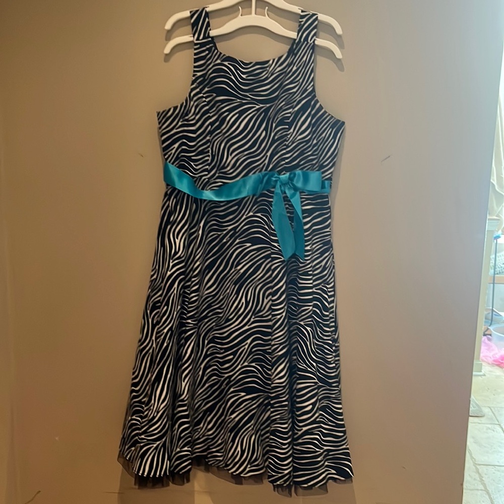 Tween girls zebra print dress
